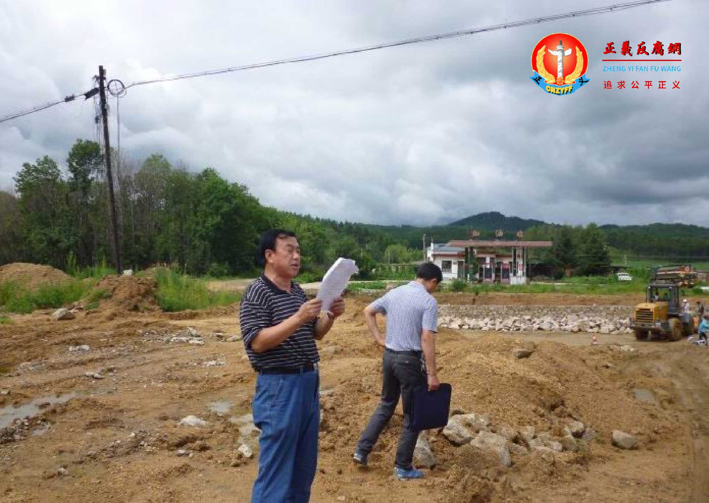 南岔区官员涉黑涉恶的非法强拆.jpg