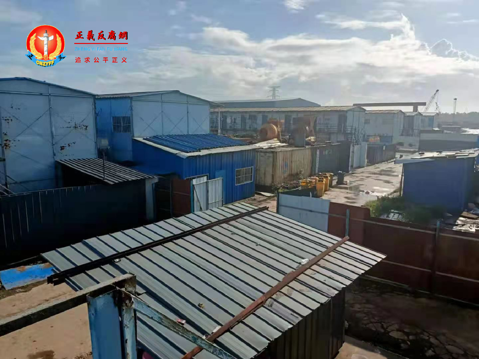 图为印尼肯达里市的德龙工业园区劳工住的营地。.png
